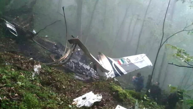 تناقض‌گویی‌ها درباره سقوط بالگرد رئیسی؛ ستاد کل نیروهای مسلح گزارش فارس را تکذیب کرد