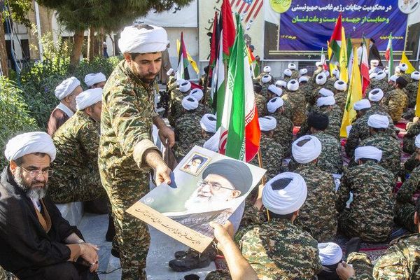 سفير إيراني سابق في لبنان: المنطقة تتجه نحو أزمات أكبر