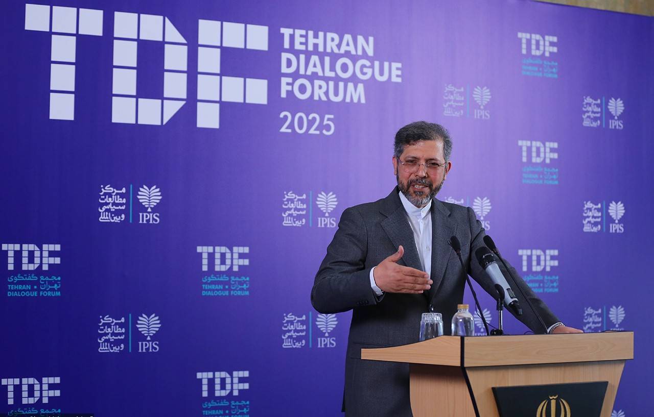 خطیب‌زاده، معاون وزیر خارجه: اگر مذاکره‌ای با آمریکا رخ دهد، قطعا یک مذاکره مسلح خواهد بود