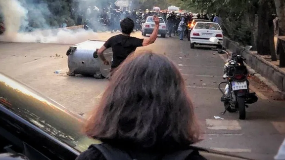 البرلمان الأوروبي يصادق على قرار يدين مقتل مهسا أميني وقمع الاحتجاجات في إيران