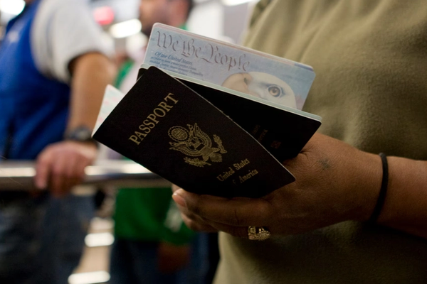 دیوان عالی آمریکا به دولت اجازه داد فقط جنسیت زمان تولد در گذرنامه ثبت شود