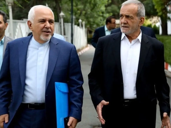 وصفتهم بـ "الفاسدين والبلطجية".. صحيفة المرشد تهاجم ظريف والمحيطين بالرئيس الإيراني الجديد