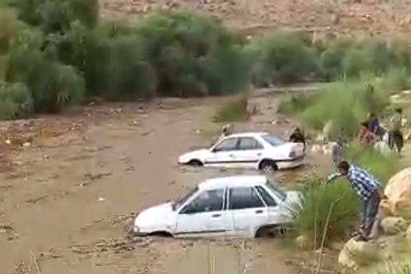 Sudden Summer Storm Kills 21 In Southwestern Iran