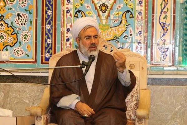 بعد حظر أنشطته المريبة.. ترحيل خطيب المركز الإسلامي الإيراني من ألمانيا