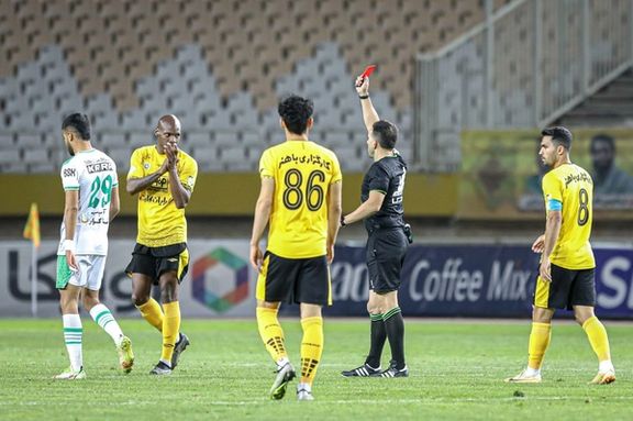 رکوردشکنی سپاهان در شکایت از داور با ارسال ۲۱ صحنه مشکوک!