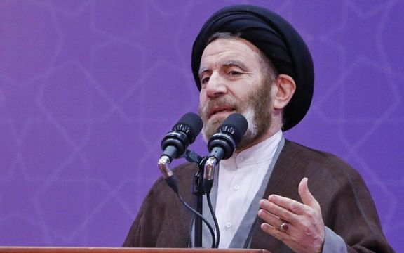 نماینده خامنهای در خرمآباد: نتیجه کمبود فرزند، نگهداری از حیوانات در منزل است
