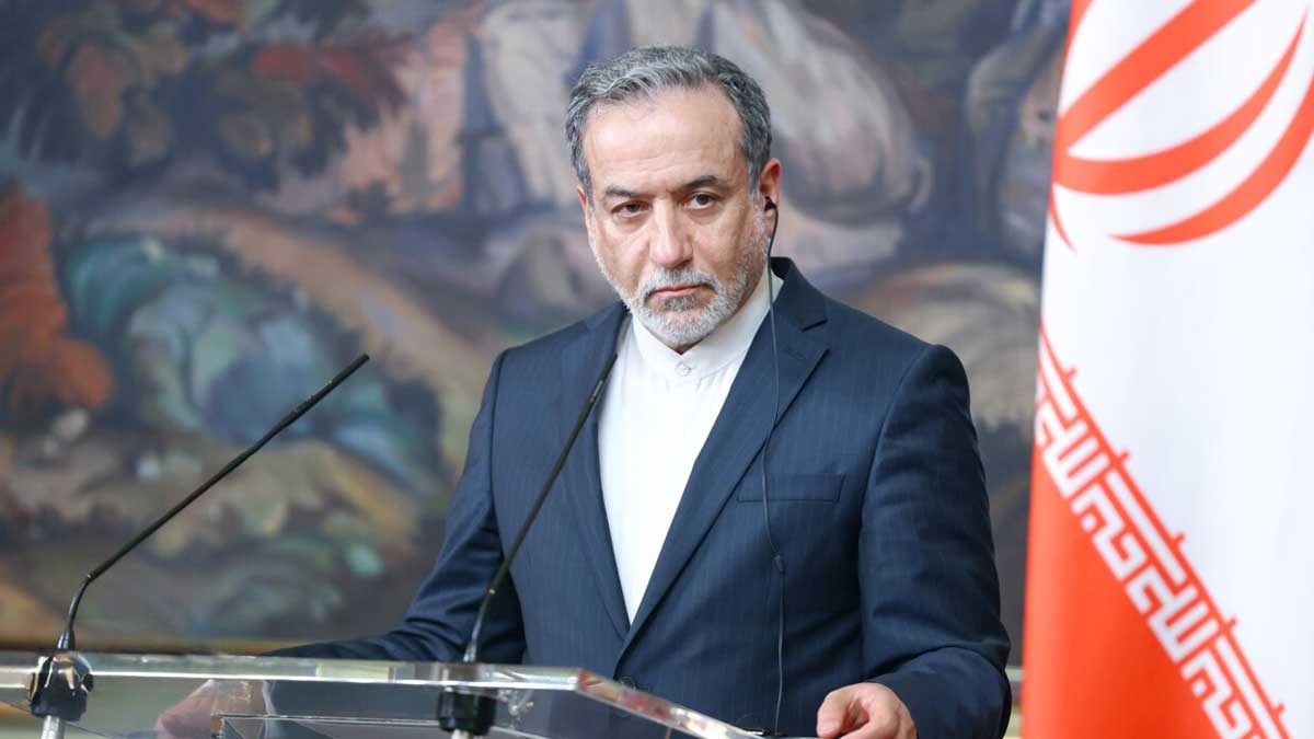 عراقچی با وزرای خارجه عمان و عربستان سعودی تلفنی گفت&zwnj;وگو کرد