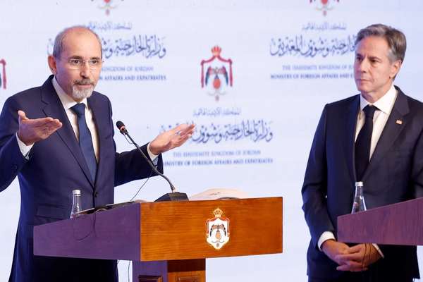 Arab Leaders Urge US Gaza Ceasefire Amid Iranian Rhetoric