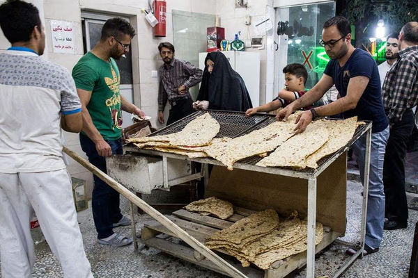 Khamenei-linked daily says Afghan expulsions failed to curb bread prices