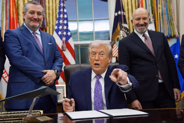 ترامپ: پس از حمله آمریکا، دیگر در خاورمیانه کسی از جمهوری اسلامی نمیترسد