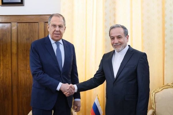 وزير الخارجية الإيراني: لن نتفاوض مع واشنطن إذا استمرت سياسة "الضغط الأقصى"