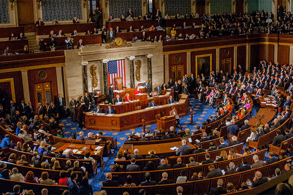 قانونگذاران آمریکا طرح کمک به مردم ایران برای غلبه بر محدودیت ارتباطات را ارائه کردند