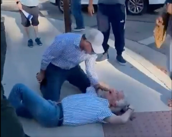 مرد ۶۵ ساله یهودی که در تجمع ضد اسرائیل در لسآنجلس مورد حمله قرار گرفته بود، جان باخت