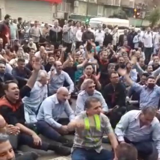 بازداشت ۱۲ راننده اتوبوس؛ نیروهای سپاه جایگزین رانندگان اعتصابکننده شدند