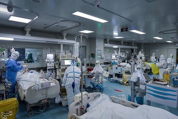 ضحايا "كورونا" لا يزالون فوق الـ100 في إيران.. ووفاة 5 أطفال شمال غرب البلاد