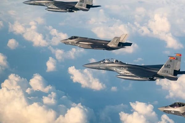 "وول ستريت جورنال": إسرائيل ستهاجم قائمة من الأهداف العسكرية في إيران