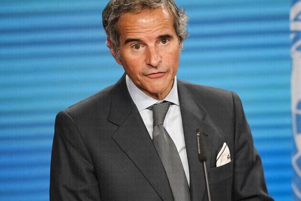 غروسي يطالب بالاستئناف الفوري لأنشطة التحقق النووي في إيران