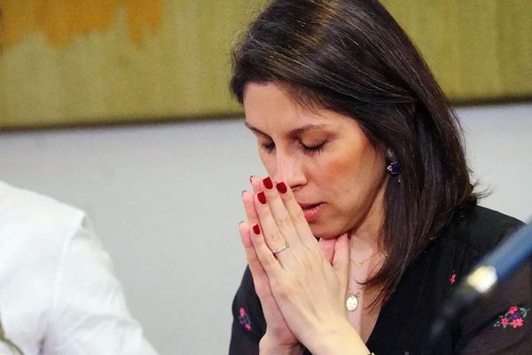 ناشطة إيرانية-بريطانية: الحرب على إيران وضعت المواطنين "بين القنابل والظروف الصعبة"