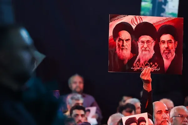 اولین ۱۴ خرداد بدون خامنهای؛ سوگواری، جشن و جانشینی