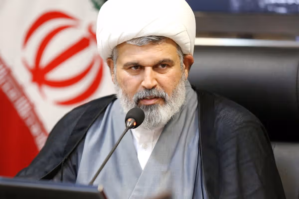 معاون حوزههای علمیه: مردم از وضعیت برهنگی و بیحجابی ناراضیاند