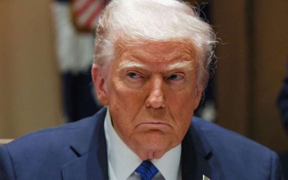 ترامب: الحوثيون لن يتمكنوا بعد الآن من إغراق سفننا