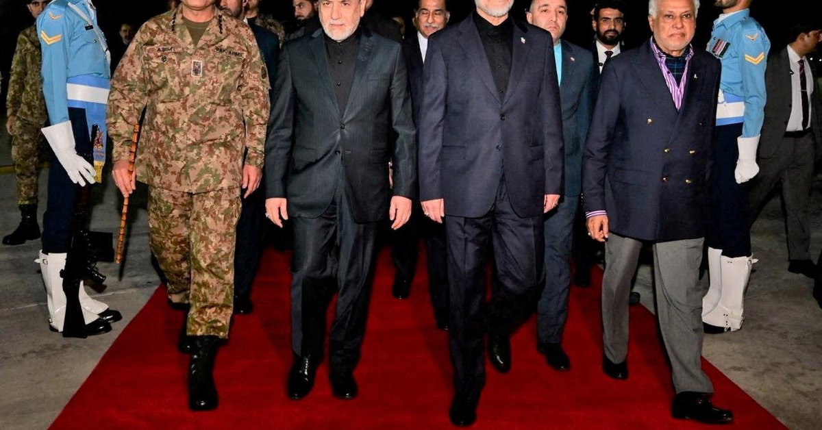 Iran brings unusually broad team to US talks to blunt future blame