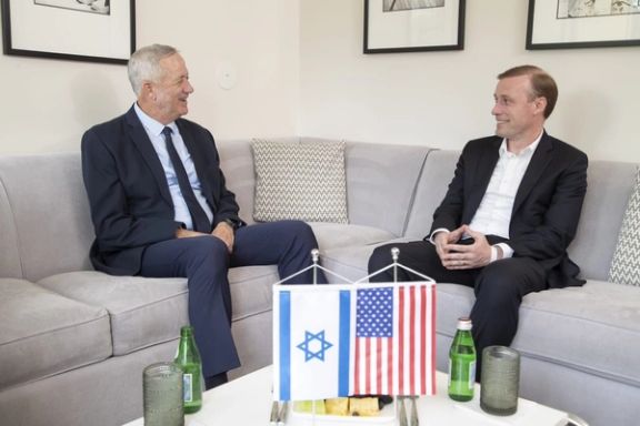 Israeli Defense Minister Benny Gantz (left) and US National Security Advisor Jake Sullivan during a meeting on the sidelines of the Aspen Security Forum on July 22, 2022
