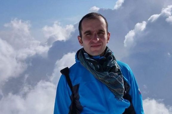 واکنش خواهر سام رجبی به تصاویر اوین: به برادرم فکر میکنم که در این جنایت زندگی میکند