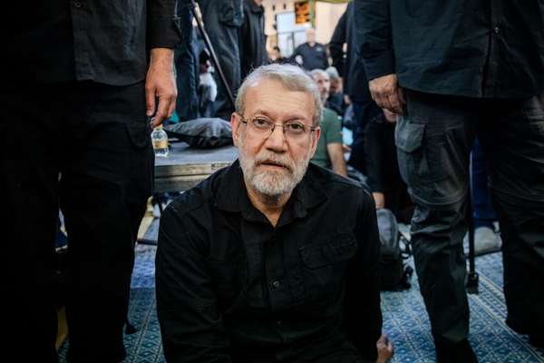 لاریجانی: در صورت حمله آمریکا، سفارتهای واشینگتن در منطقه هدف قرار میگیرند