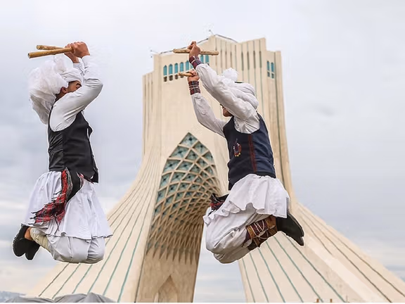 سيناريو ما بعد سقوط نظام طهران.. كيف يُنفَّذ "كتيّب مرحلة الطوارئ"؟