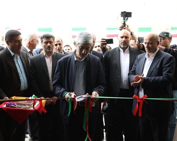 انتقاد روزنامه شرق از وزیر ورزش:بهجای شرکت در پروژه مهدی تاج، پای تیم ملی تنیس میایستادی