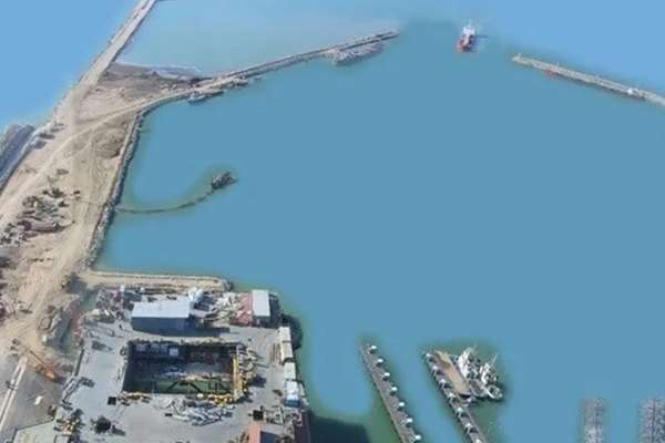 فرماندار میناب: در حملات آمریکا به میناب، ۱۰ ملوان مجروح و پنج نفر مفقود شدند