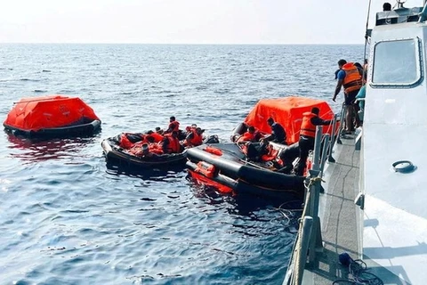 Sri Lanka rescues 40 Iranian sailors from stranded ships