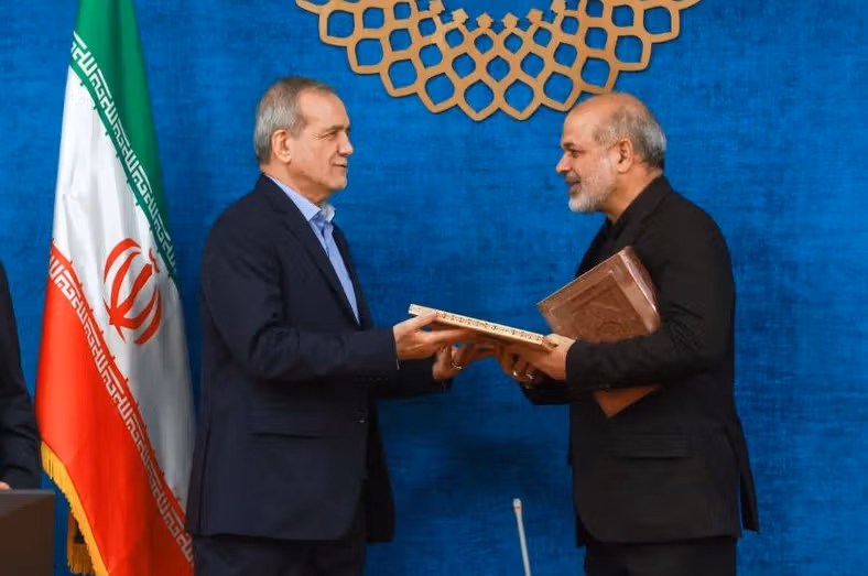 اختلاف شدید در راس قدرت؛ پزشکیان: وحیدی و عبداللهی، کشور را به سمت فاجعه میبرند