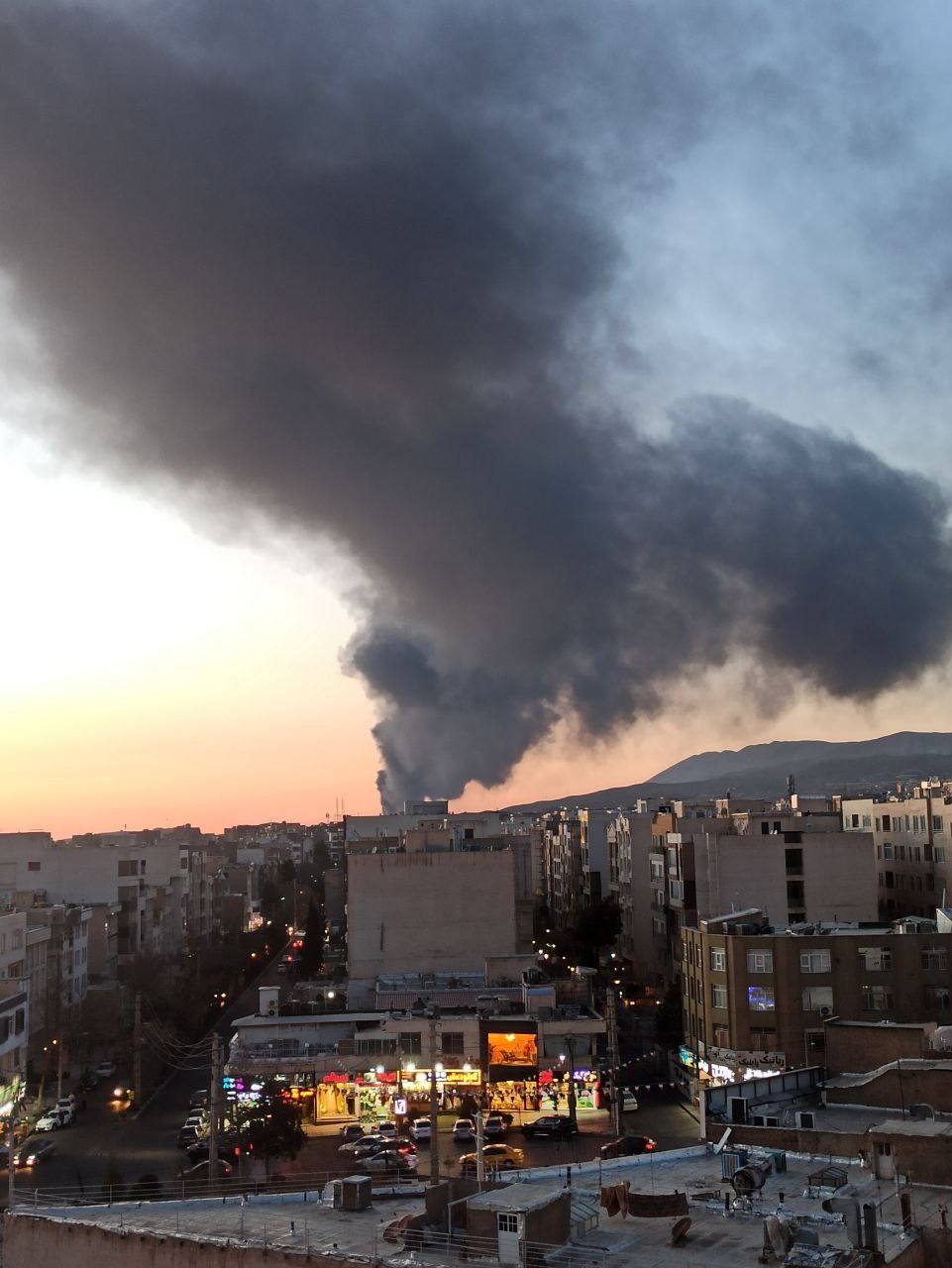 موجة جديدة من الهجمات على إيران وسماع دوي انفجارات في طهران وكرج وأصفهان والأهواز وزاهدان