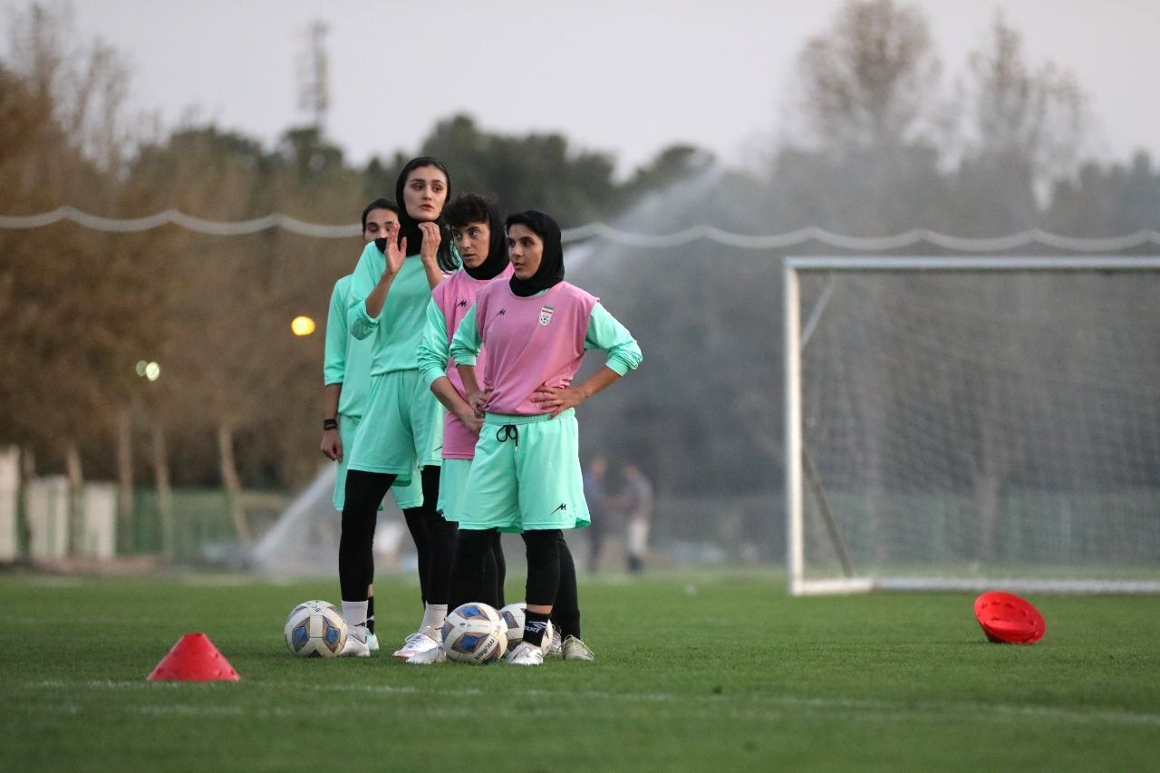 ایران ۳-۰ نپال؛ تیم ملی فوتبال زنان ایران قهرمان تورنمنت سه‌جانبه هند شد