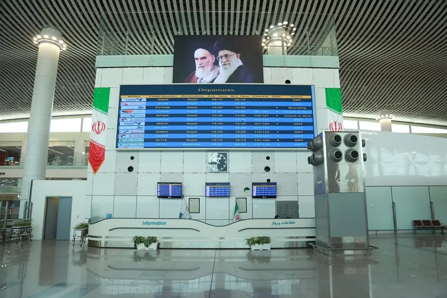 US urges nationals to immediately leave Iran on the eve of Muscat talks