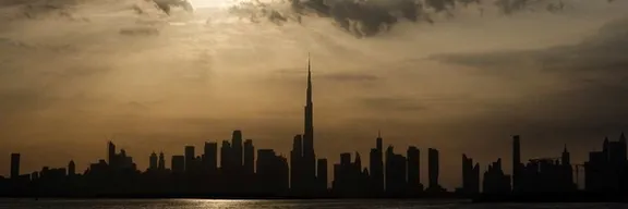 انفجارهای مهیب در دبی و حمله به یک نفتکش غولپیکر کویتی در نزدیکی این شهر