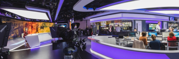 النظام الإيراني يدعي اختراق خوادم "إيران إنترناشيونال" لتخويف متابعيها