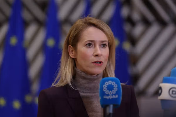 مسئول سیاست خارجی اتحادیه اروپا: از آرمانهای مردم ایران برای تغییر رژیم حمایت میکنیم