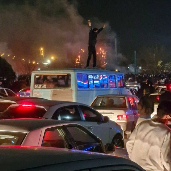 عالم اجتماع سياسي: غضب الإيرانيين لم يخمد.. بل تحوّل إلى "نار تحت الرماد"