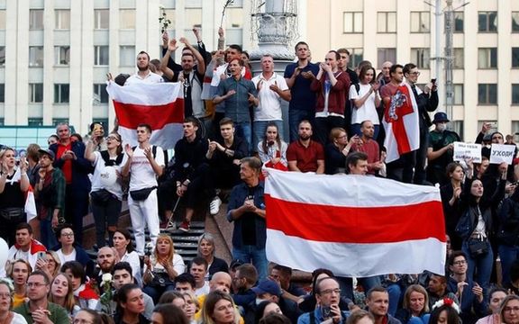 بلاروس برای کسانی که در تظاهرات دستگیر شده یا به مقامات توهین کنند مجازات زندان تعیین کرد