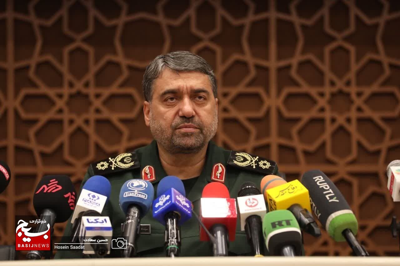 جانشین رییس بسیج: برای دانشجویان ناراضی، تور بازدید از دستاوردهای جمهوری اسلامی گذاشتیم