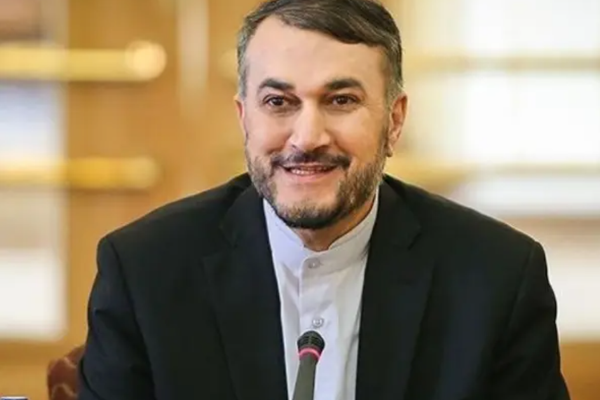 وزير الخارجية الإيراني: اتفاق الـ 25 عاما مع الصين سينفذ اعتبارا من اليوم