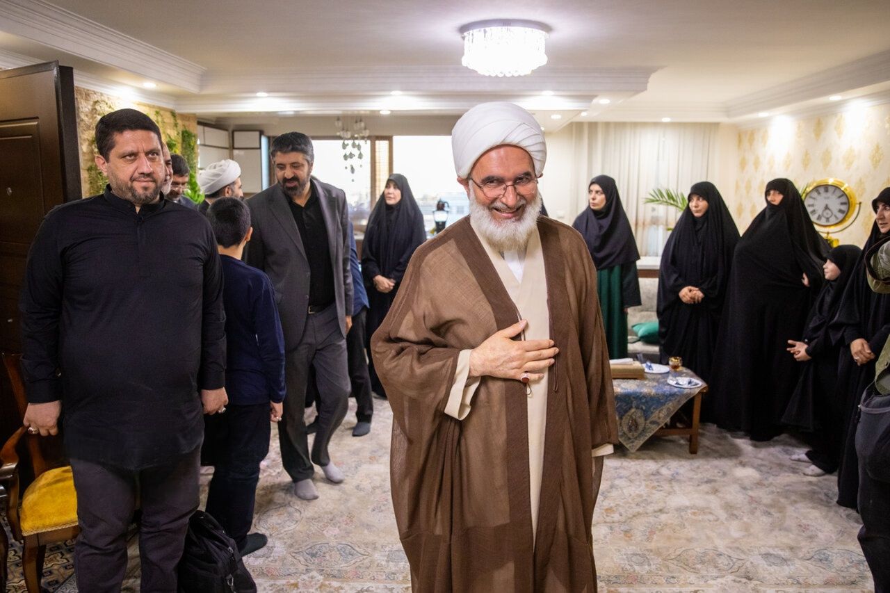 امام&zwnj;جمعه تهران: تا انتقام خون رهبر از دشمن گرفته نشود، به ایستادگی ادامه خواهیم داد