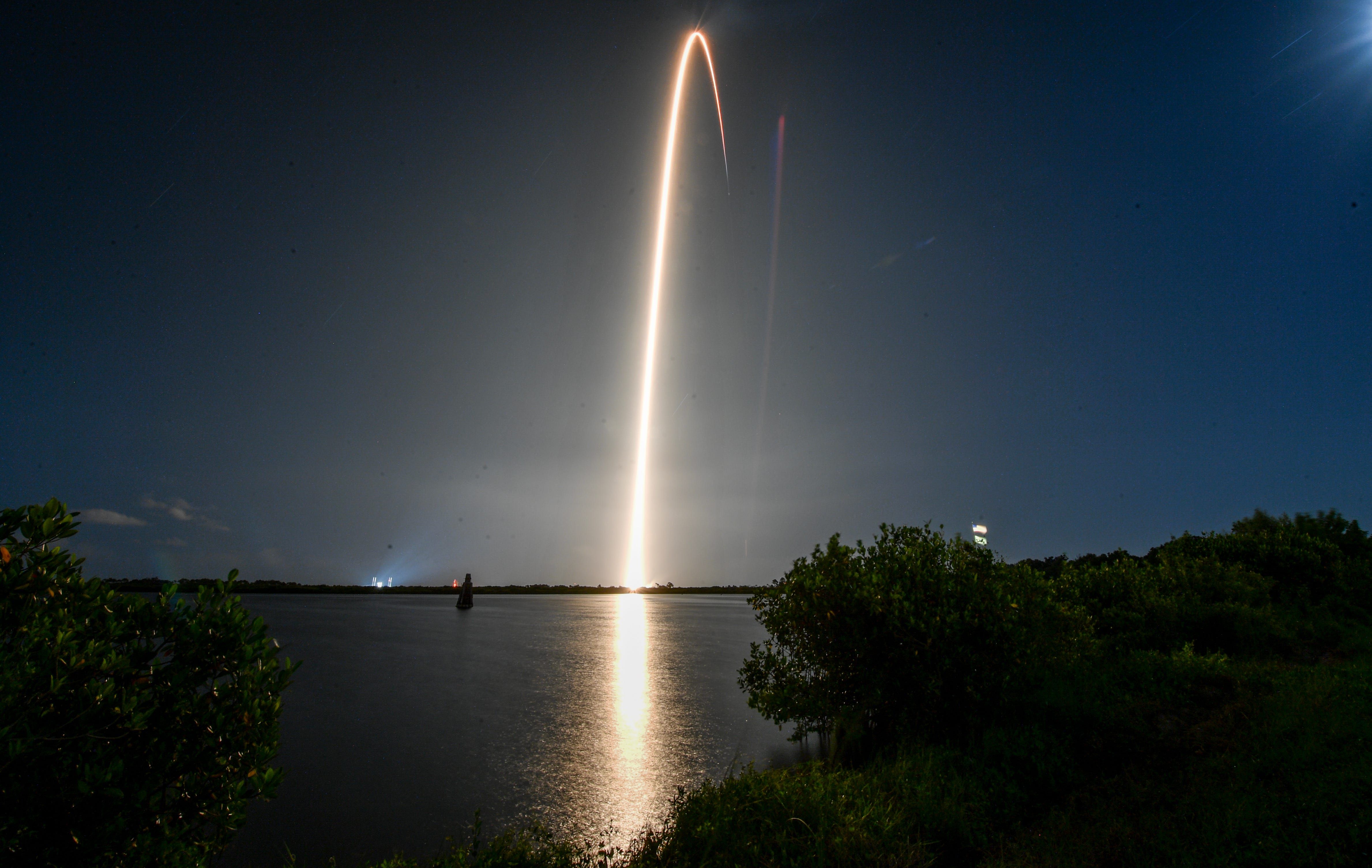 یاسمین مقبلی و سه سرنشین دیگر فضاپیمای دراگون به ایستگاه فضایی بین‌المللی رسیدند