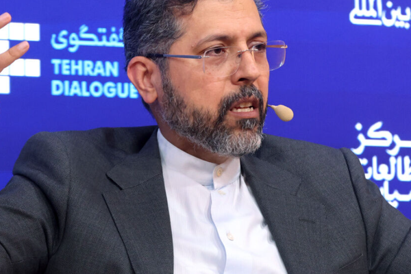 مساعد وزير الخارجية الإيراني: الأوروبيون يبحثون عن ذريعة لزيادة التوترات