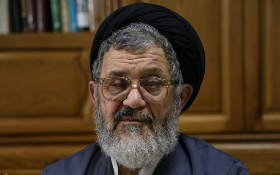 عضو جامعه روحانیت مبارز: فصل محجبه کردن زنان زمستان بود، الان بهار شده است