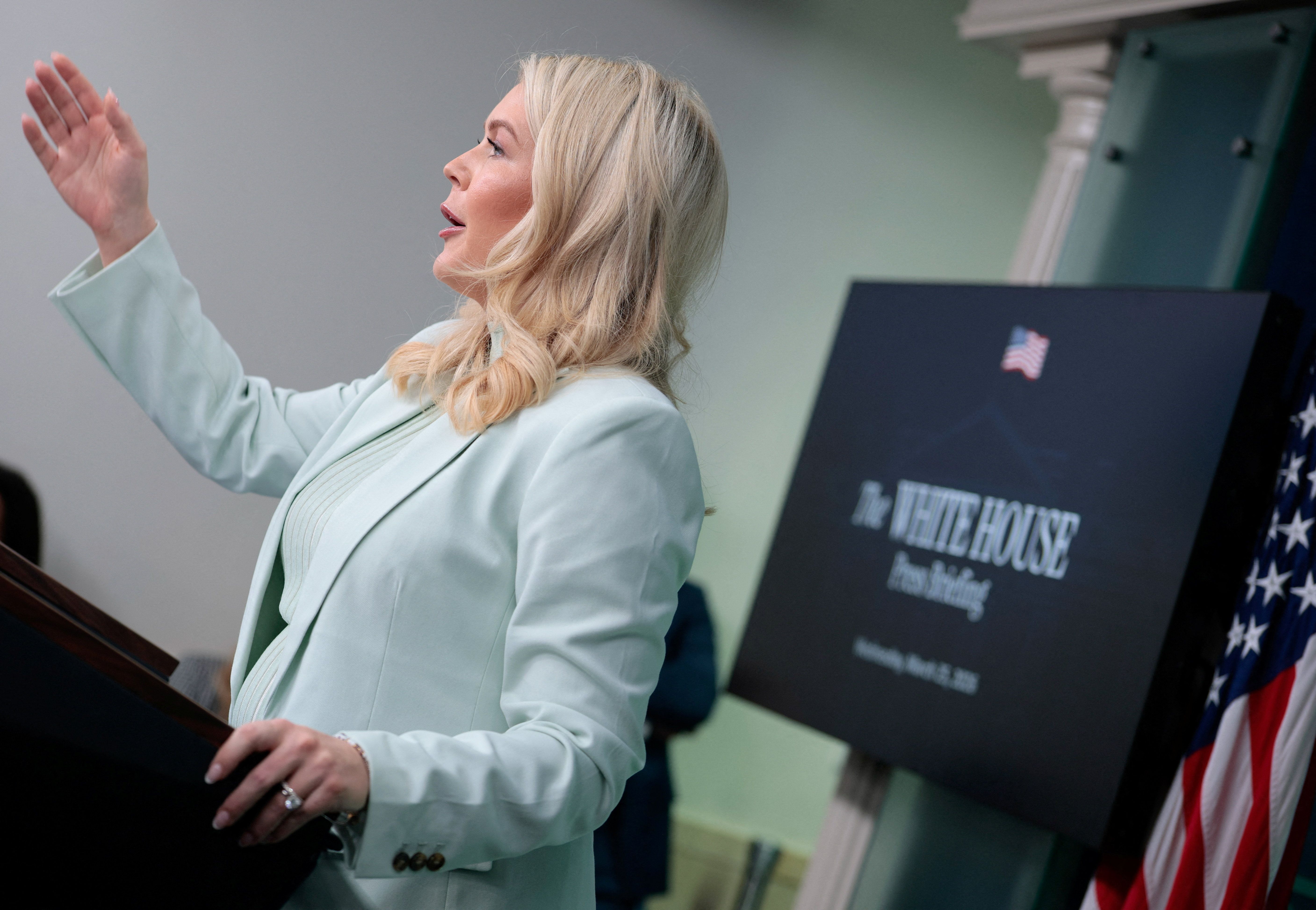 سخنگوی کاخ سفید: از این پس هرگونه خشونت نتیجه نپذیرفتن شکست از سوی تهران است