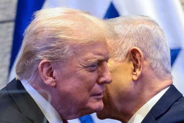 آکسیوس: ترامپ در گفتوگوی تلفنی خطاب به نتانیاهو فریاد زد «تو دیوانهای لعنتی»